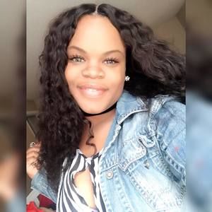 Meet your Posher, Angela